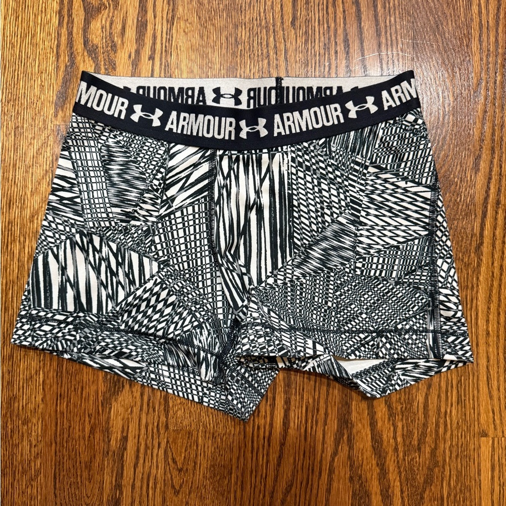 Under Armour Women's Geometric Black and White Spandex Shorts